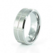 Bague homme en tungstene avec bandeau bross� travers� de rainures crois�es