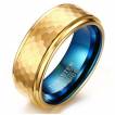 Bague homme en tungstene bleu et dor� martel�