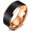 Bague homme en tungstene cuivr� � bandeau bross� noir