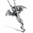 Pendentif acier dragon serrant une �p�e