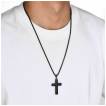 Pendentif croix noire en acier � motifs cisel�s aspect corde