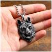 Pendentif homme t�te de loup celte en acier