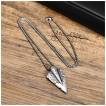 Pendentif pointe de fl�che � runes vikings en acier (avec chaine) 