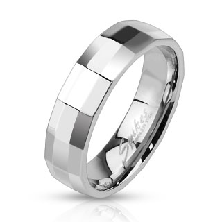 Bague homme acier � facettes rectangulaires