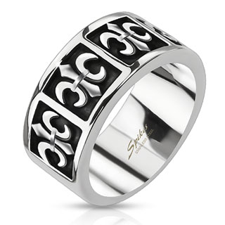 Bague homme acier avec cinq fleurs de Lys encadr�es