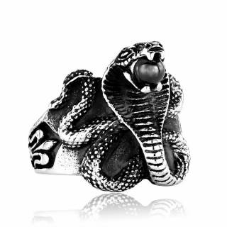 Bague homme gothique � serpent cobra tenant une orbe noire