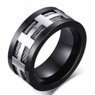 Bague homme noire en acier � pourtour de filins et grille
