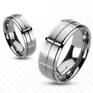 Bague homme en titane bross� et poli � bandeau gauffr�
