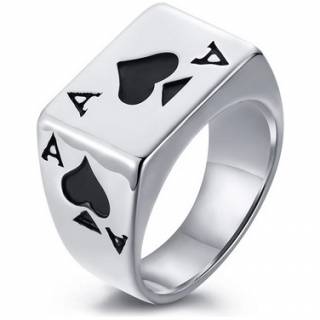 Chevali�re homme en acier � As de pique