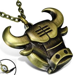 Collier cuivr� avec m�daillon montre vintage � t�te de taureau