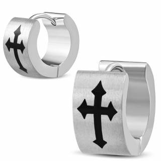 Paire de boucles d'oreilles larges en acier avec croix noire fl�ch�e