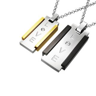 Paire de pendentifs plaques love