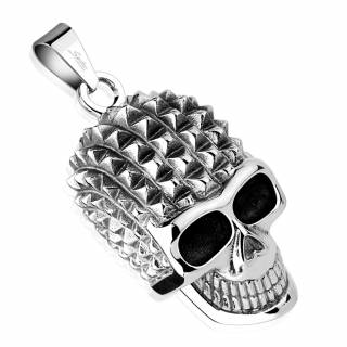 Pendentif � crane en acier orn� de piques pyramidaux