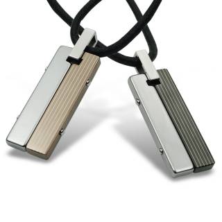 Pendentif homme acier et tungst�ne avec bande � rayures